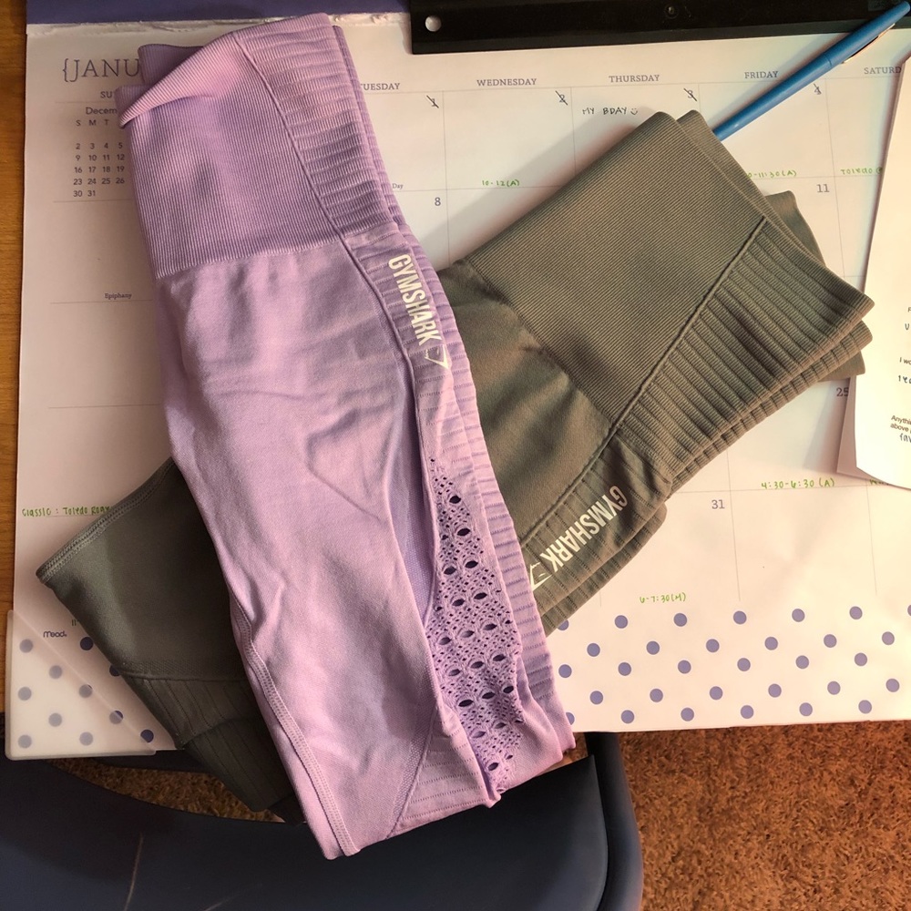ON HOLD FOR @gloriarose2 TRADE